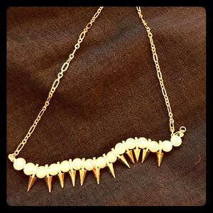 Jewel mint Pearl Spike Gold Necklace
